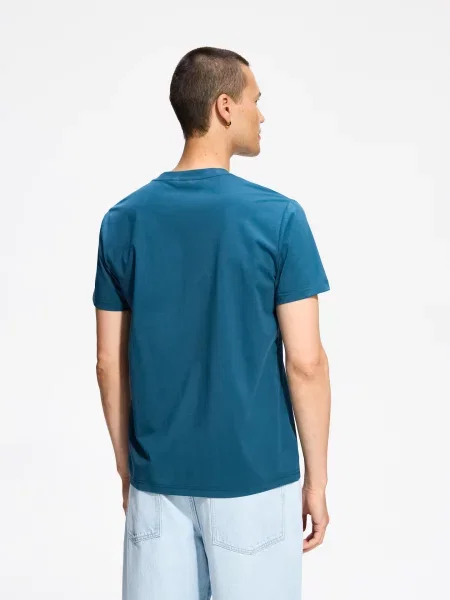 Reserved Гладка футболка regular fit темно-синій синя
