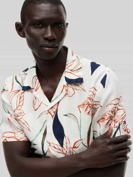 Koszula casualowa o kroju relaxed fit z czystego lnu Tommy Hilfiger biała