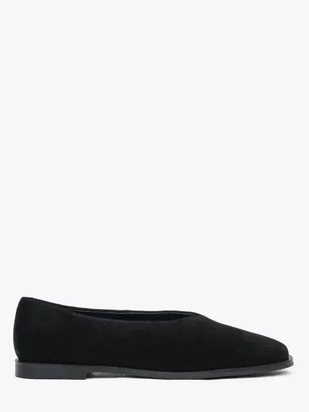 Велюровые балетки Estro черные