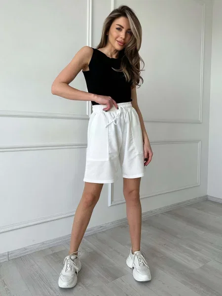 ISSA Plus Шорти повсякденні Молочний без підкладки