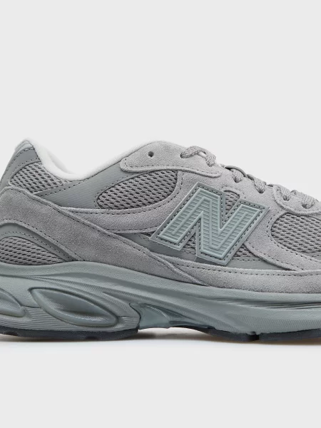 Замшевые кроссовки New Balance серые