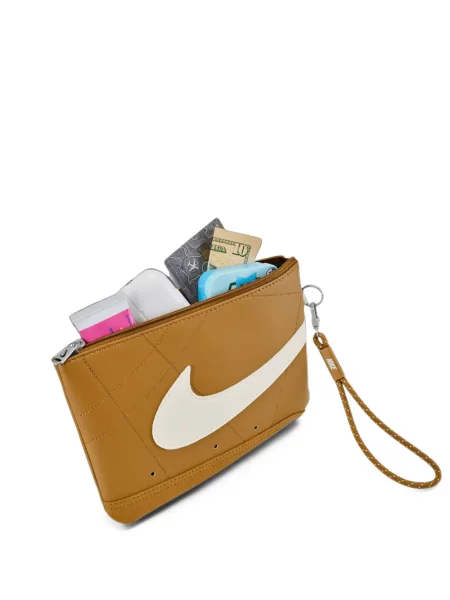 Cu centură curea Nike cu cordon roșu