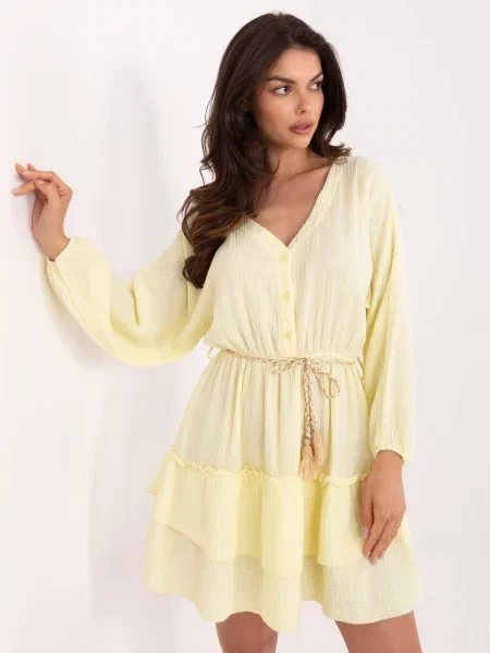 Rochie Italy Moda de costum galben