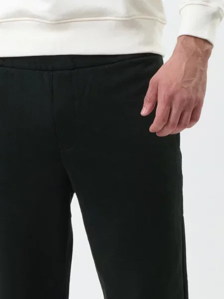 Спортивные штаны Armani Exchange черные