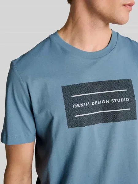 T-shirt o kroju regular fit z czystej bawełny Tom Tailor Denim niebieska
