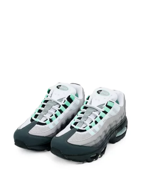 Футбол яке Nike бяло