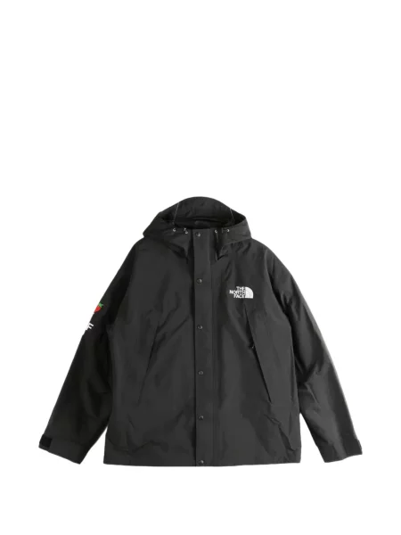 Яке с качулка The North Face с качулка черно