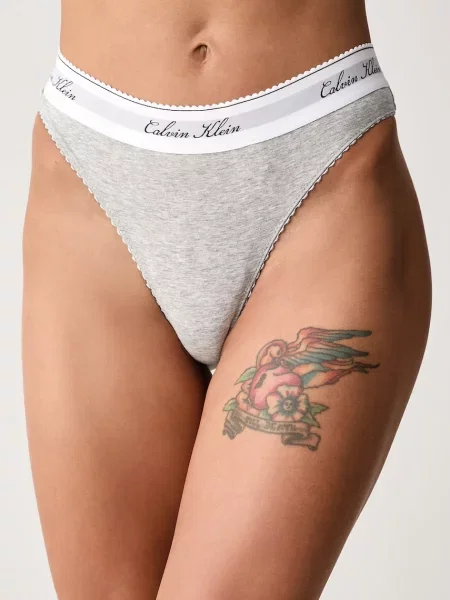 Calvin Klein Underwear tanga s bavlnou šedé