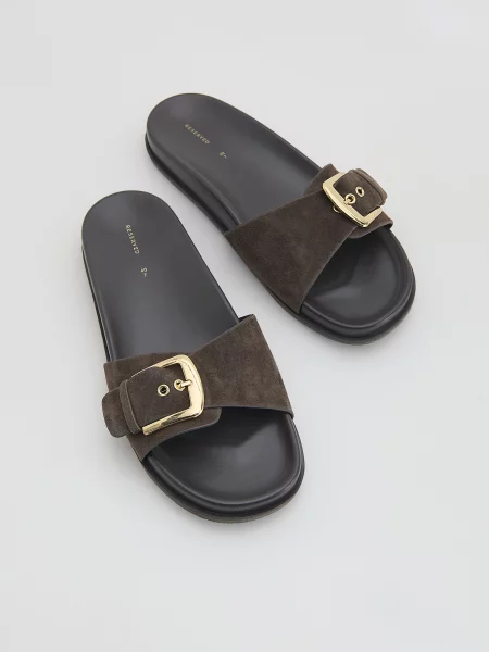 Кожаные шлепанцы Reserved коричневые