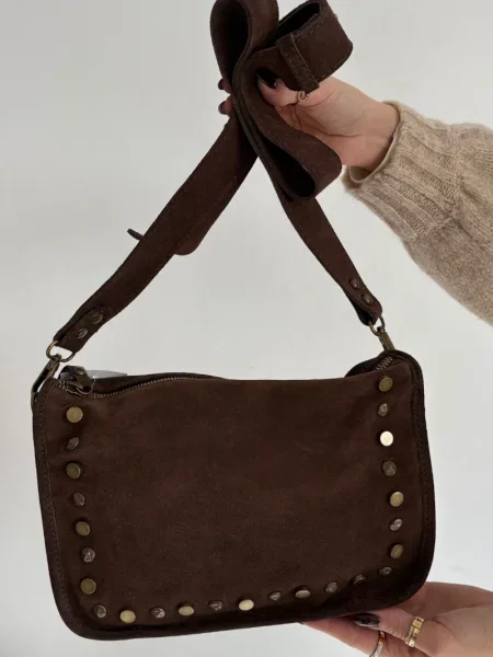 Usnjena torbica Boto iz semiša kamni rjava