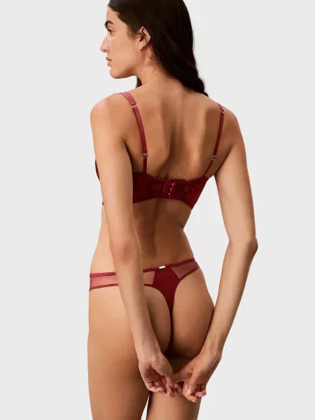 Стрінги Calvin Klein