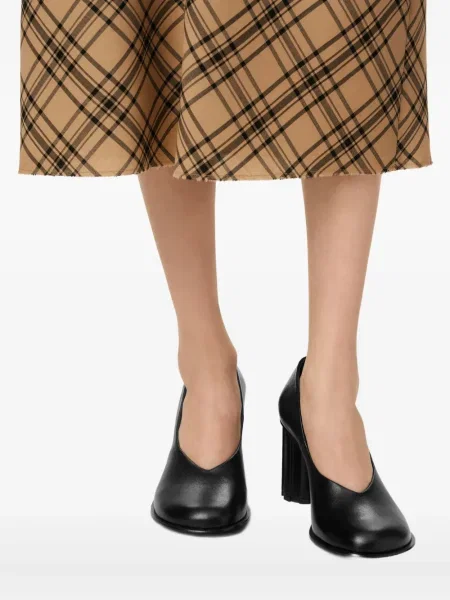 Pantofi cu toc Ami Paris negru