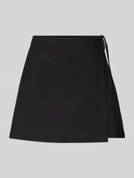 Dopasowany krój spódnica mini w kopertowy styl model BOSELLA' Pieces czarna