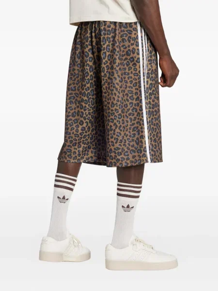 Hanorac Adidas cu imagine cu model leopard maro
