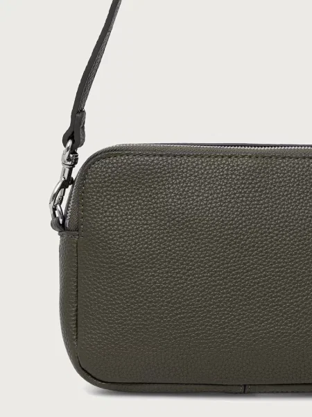 Calvin Klein Táska Webbing 2X Strap Camera Bag Sötétzöld zöld