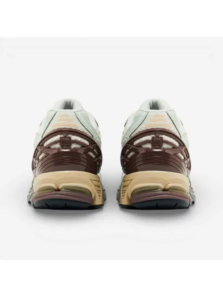 Pantofi New Balance bej
