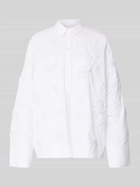 Bluzka koszulowa o kroju relaxed fit z kwiatowym cekinowym obszyciem na całej powierzchni Jake*s Collection biała