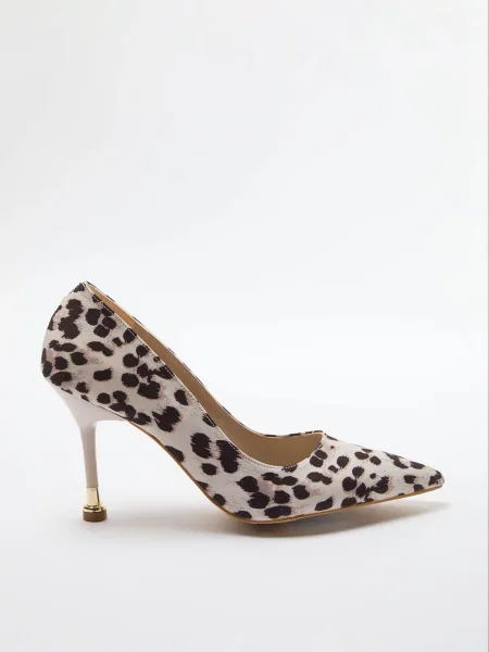 Trendyol Pumps bej deschis negru