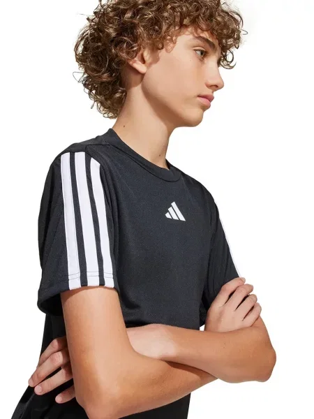 Детская футболка Adidas