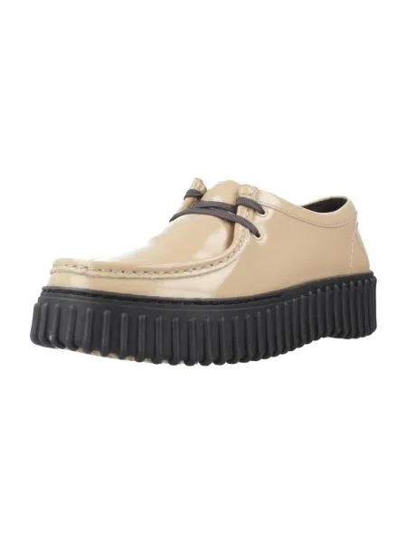 Pantofi Clarks bej