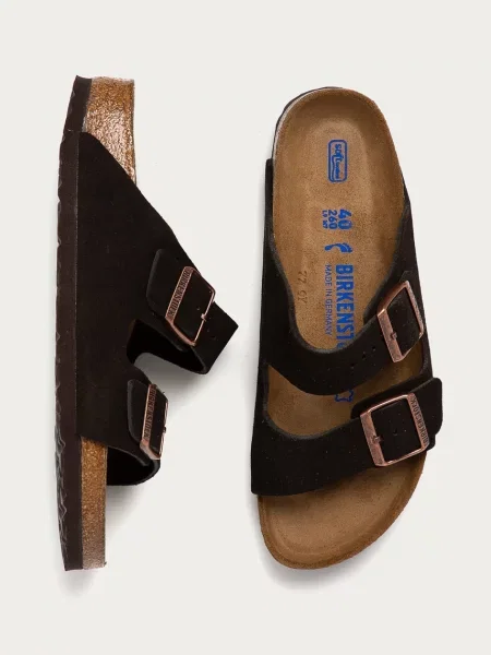 Замшеві шльопанці Birkenstock Arizona коричневий