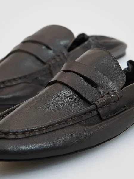 Кожаные лоферы Reserved коричневые