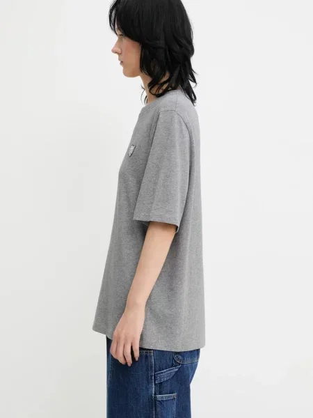 Τοπ Maison Kitsuné