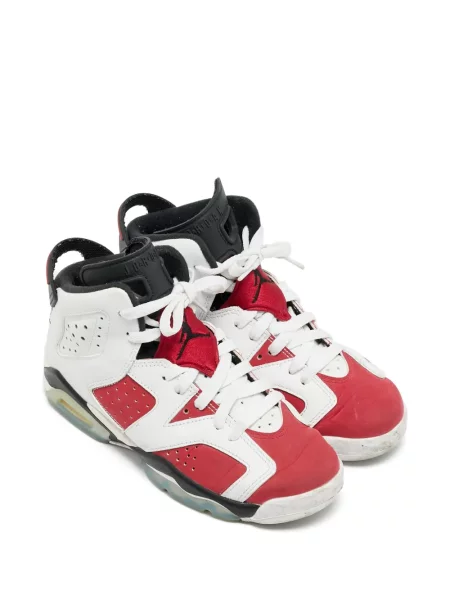 Retro sneaker Jordan fehér
