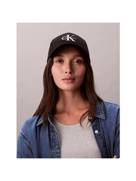 Šiltovka Calvin Klein Jeans s výšivkou čierna