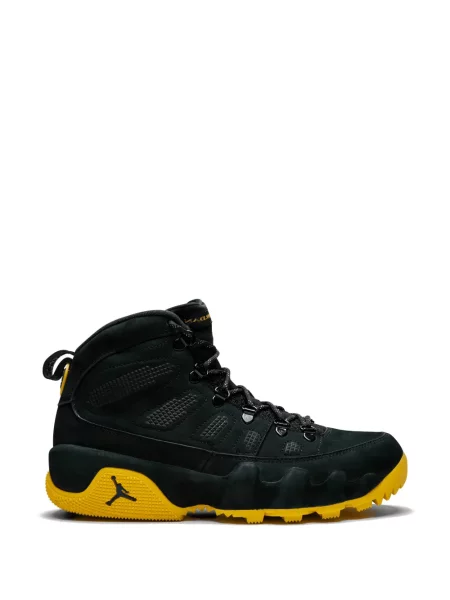 Sneakerși Jordan retro negru