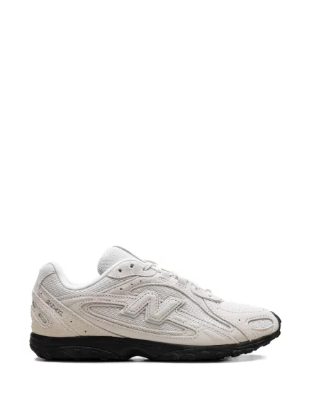 Sneakerși New Balance cu autograf alb