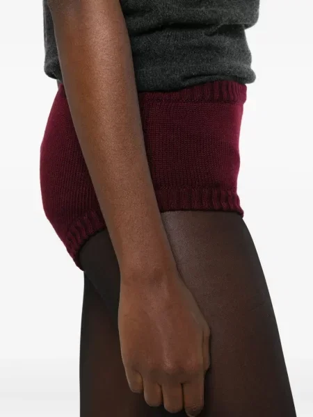 Pantaloni scurți Rowen Rose tricotate violet