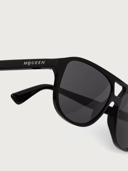 Солнцезащитные очки Alexander Mcqueen