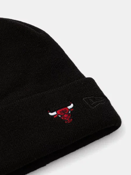 Шапка New Era с лого черная