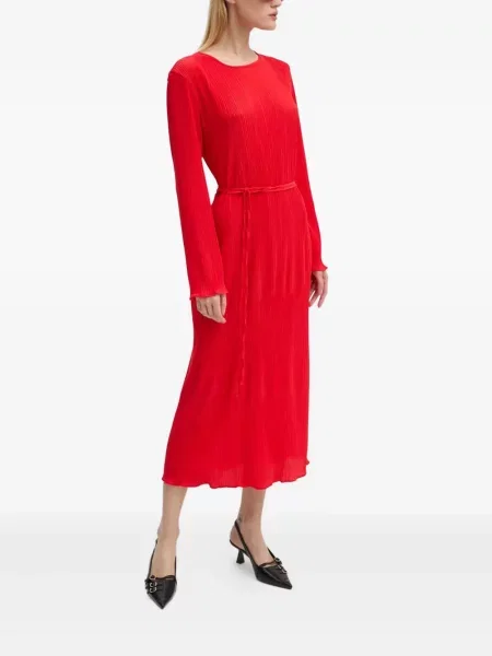Rochie maxi Never Fully Dressed până la genunchi de costum roșu