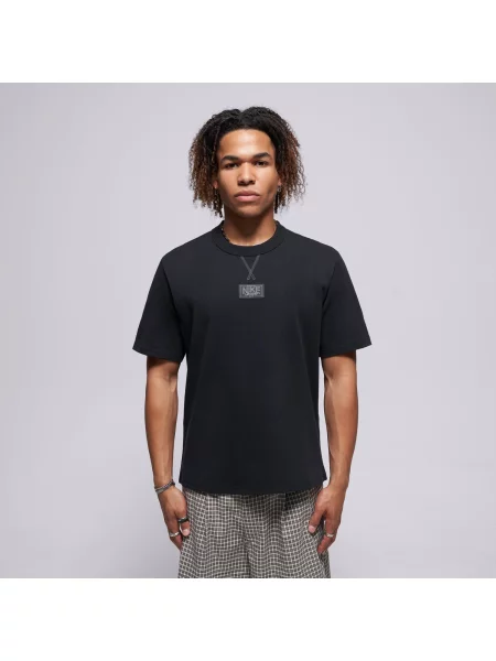 Nike T-Shirt U Nsw Tee Tailored Prem Patch czarna