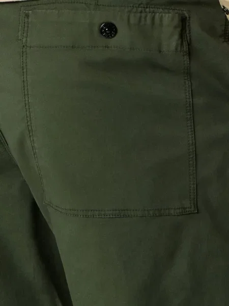 Pantaloni chino Stone Island cu strasuri verde