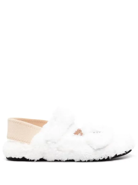 Sandale N°21 cu broderie alb