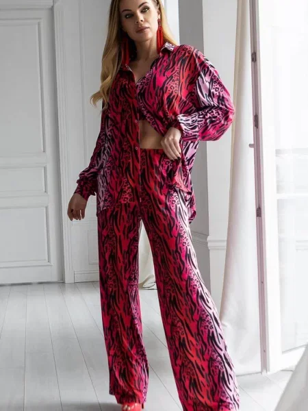 Костюмна піжама Totalfit з довгим рукавом