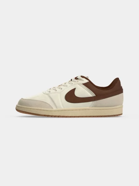 Sneakerși Jordan maro
