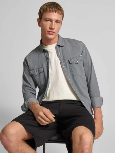 Koszula jeansowa o kroju regular fit z na piersi model ‘ESHERIDAN’ Jack & Jones