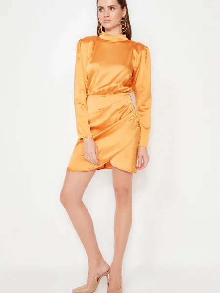 Sukienka wieczorowa Trendyol pomarańczowa