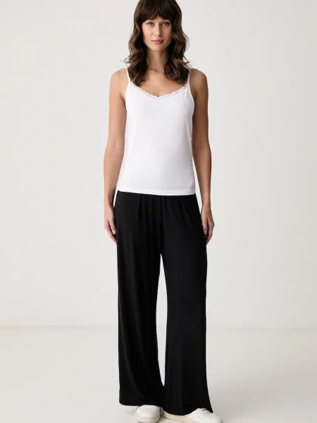 Triumph top dámsky s elastanom Feel Of Cotton biela