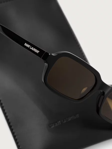 Солнцезащитные очки Saint Laurent