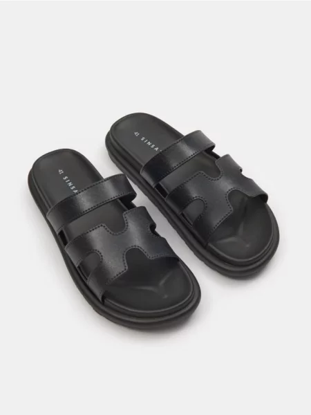 Шлепанцы Sinsay черные