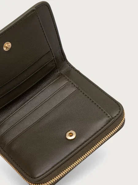 Calvin Klein Pénztárcák olíva zöld