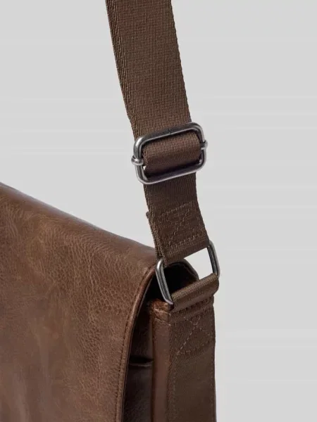 Crossbody bags z skóropodobny model TRACES' Camel Active