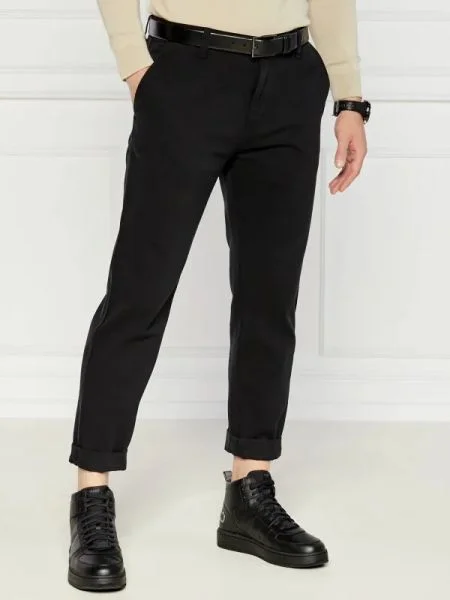 HUGO Farmer | Tapered fit fekete