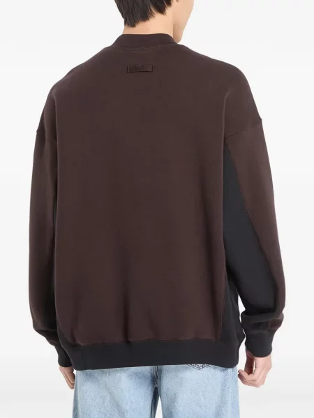 Dlouhé běžecké boty Adidas Terrex s krátkými rukávy s výstřihem do v černé