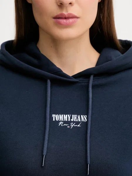 Tommy Jeans bluza z kapturem z nadrukiem granatowy
